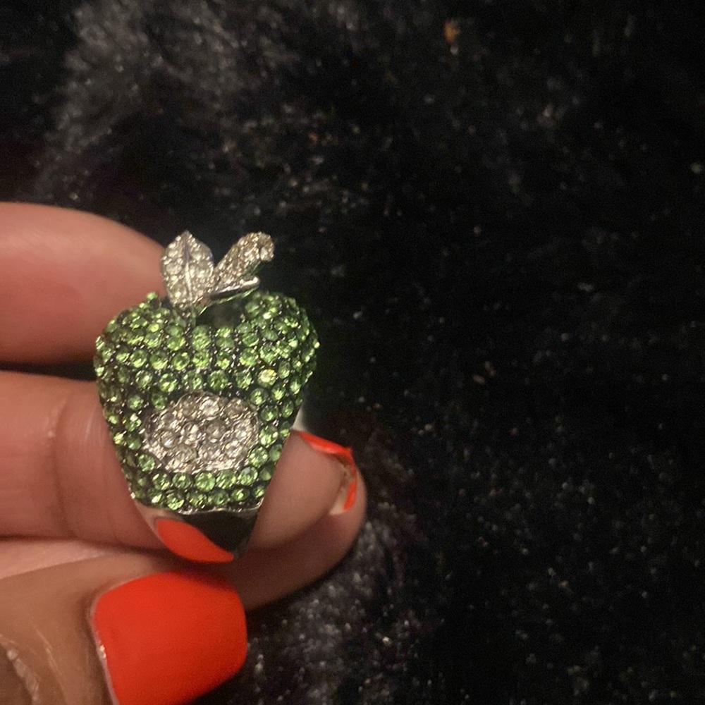 Ring - Picture 4 of 4